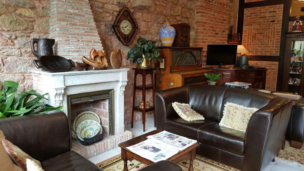 Apartamentos La Pontiga *** Инфиесто Екстериор снимка