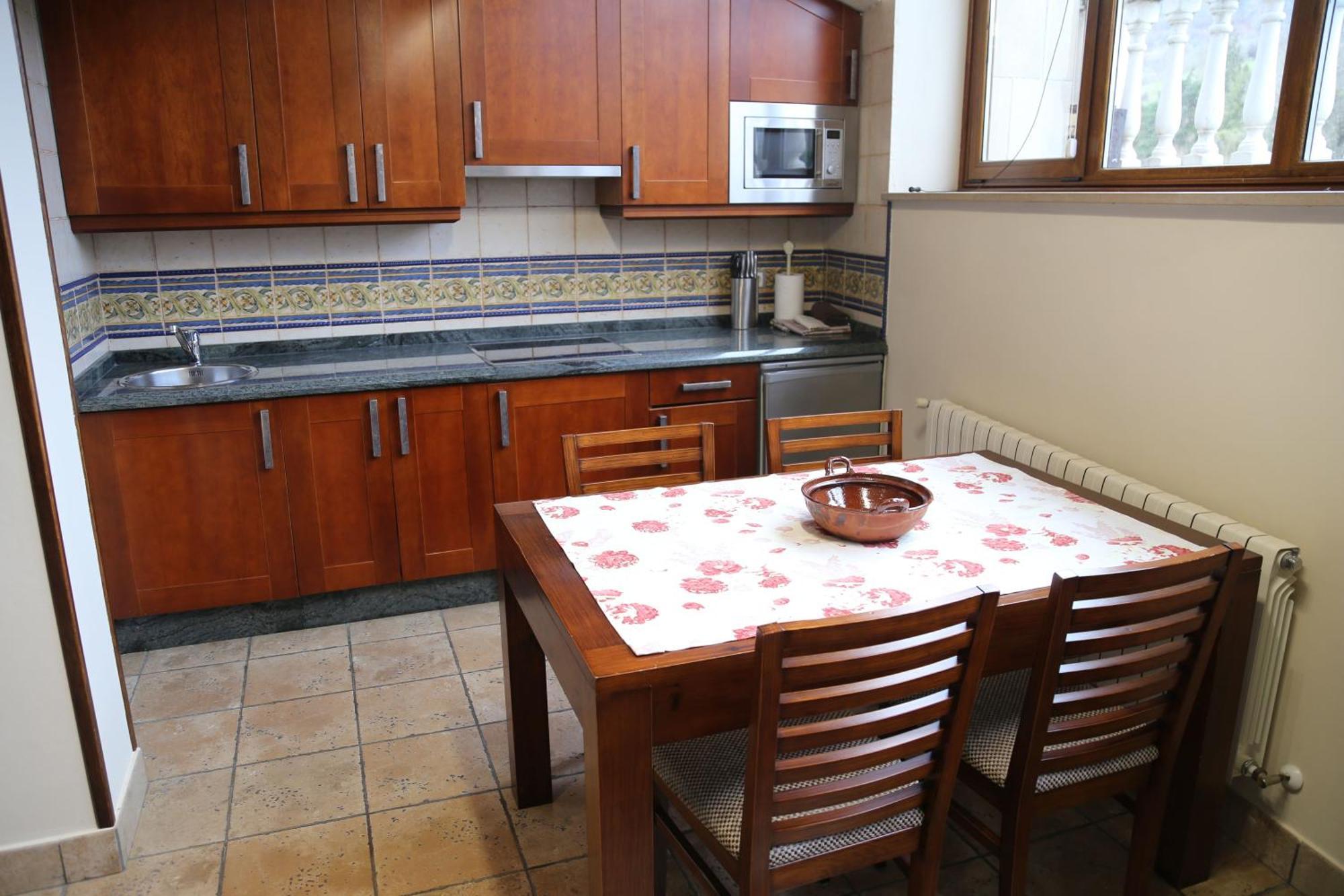 Apartamentos La Pontiga *** Инфиесто Екстериор снимка