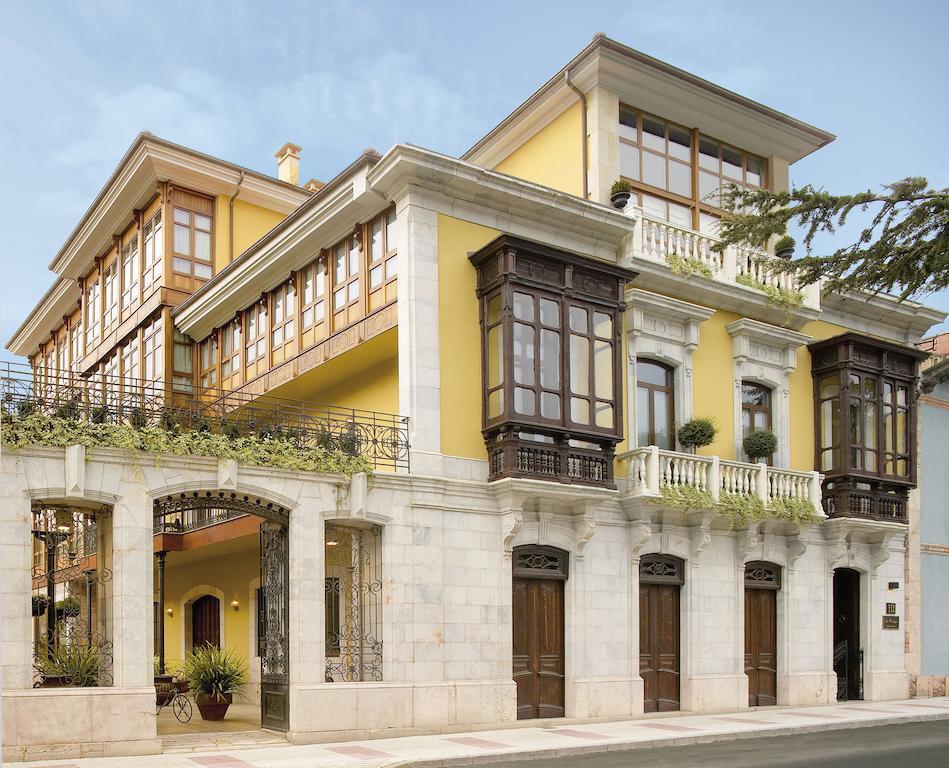 Apartamentos La Pontiga *** Инфиесто Екстериор снимка